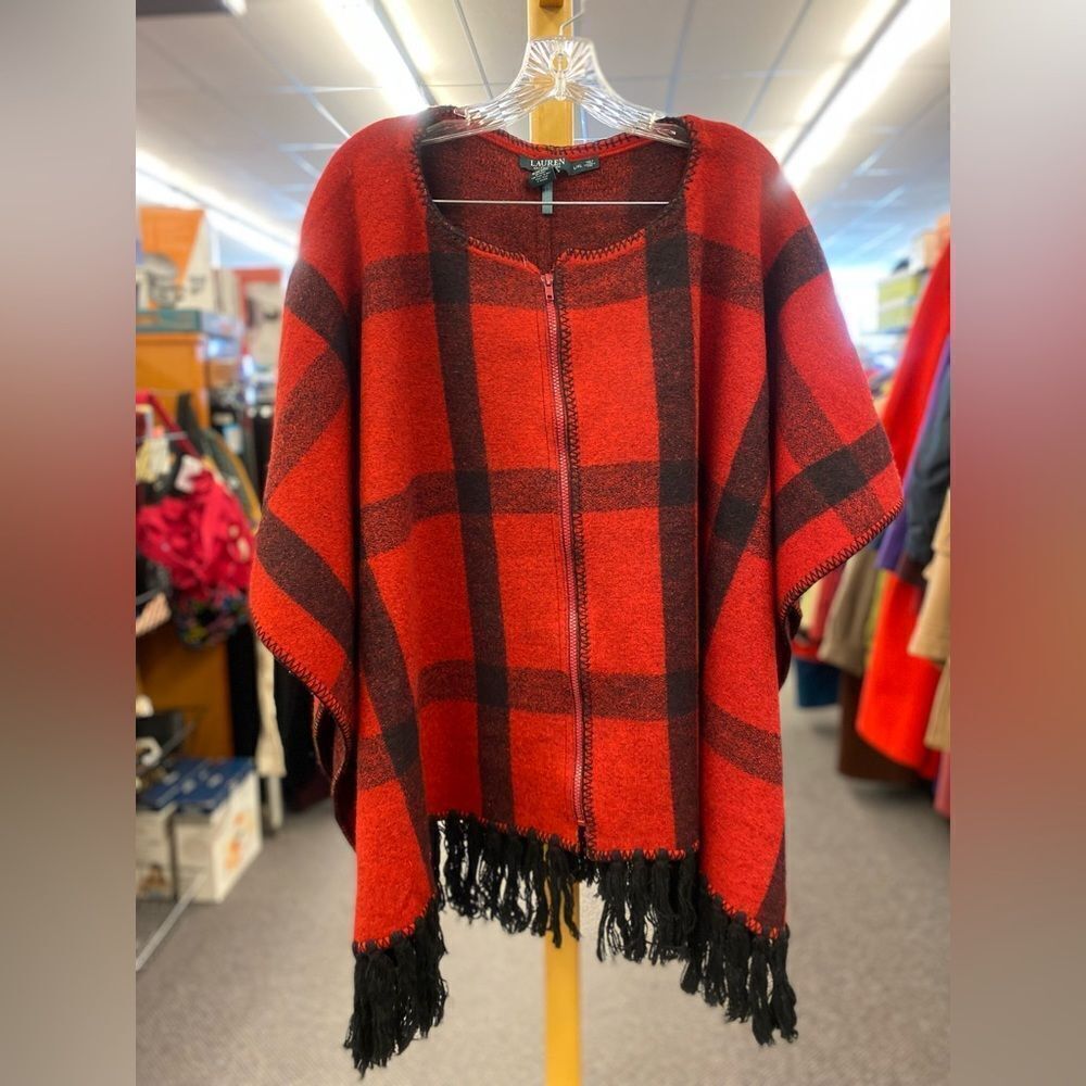 🛍️ Ralph Lauren Ladies Lg/Xl Red Plaid Cape